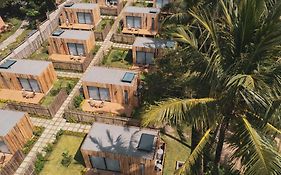 Lalagalu - Beachfront Ecocabins
